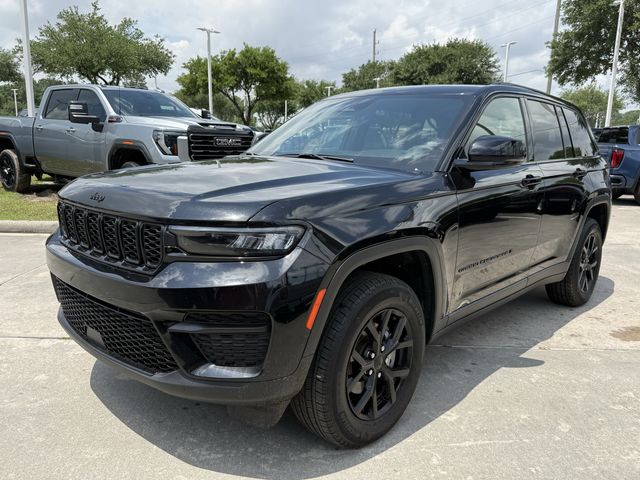2025 Jeep Grand Cherokee Altitude Black at River Oaks CDJR