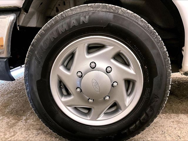 2014 Ford E-350SD XLT - 8