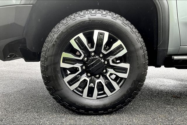 2024 GMC Sierra 2500HD Denali Ultimate photo