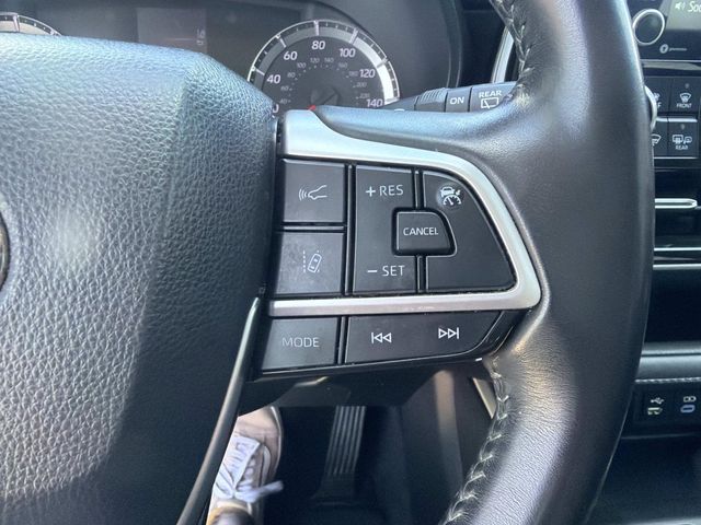 Used 2022 Toyota Highlander SUV