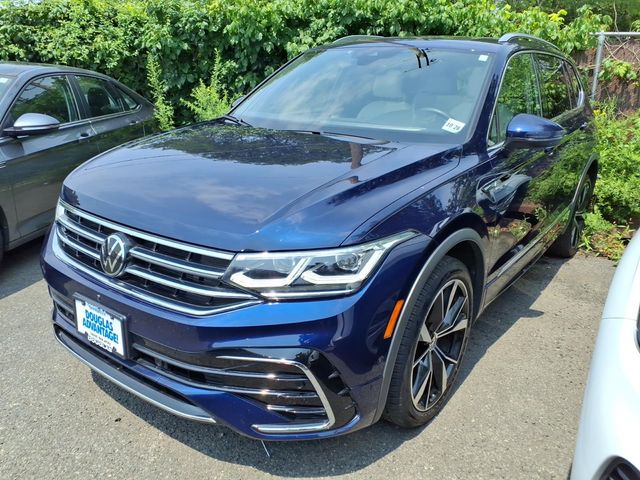 2024 Volkswagen Tiguan - Image 2