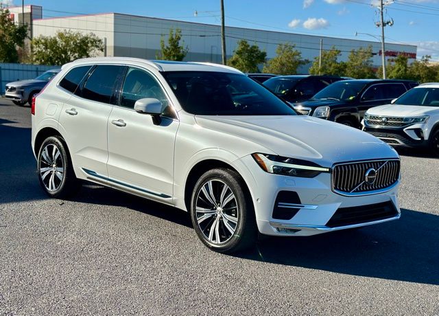 2023 Volvo XC60 B5 Plus Bright Theme