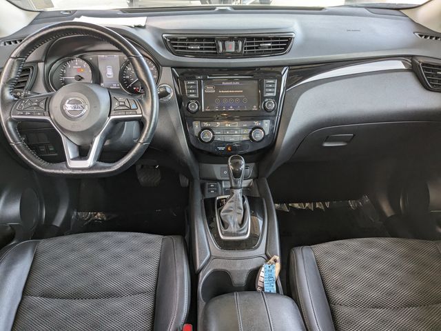 2022 Nissan Rogue Sport SV photo