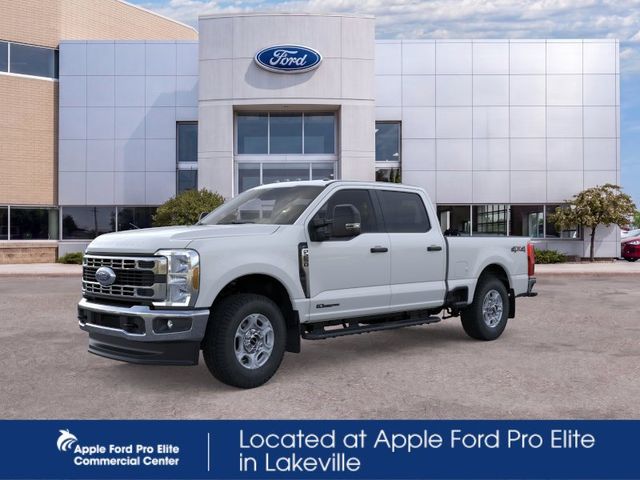 Oxford White 2026 Ford F-250 Super Duty Pickup Truck Four-Wheel Drive Automatic