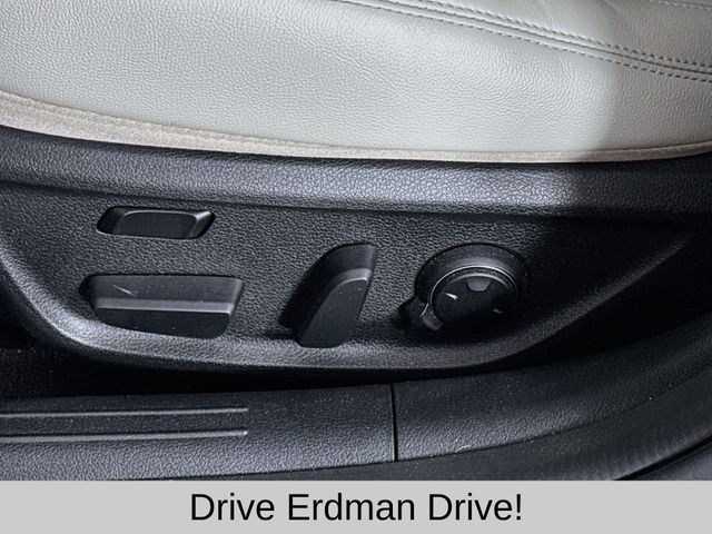 Used 2022 Genesis G70 Sedan