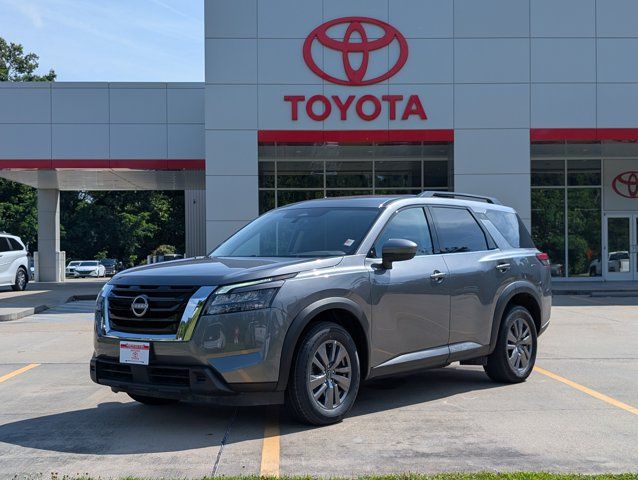 Gray (Gun Metallic) 2025 Nissan Pathfinder SV 4WD SUV / Crossover All-Wheel Drive 9-Speed Automatic