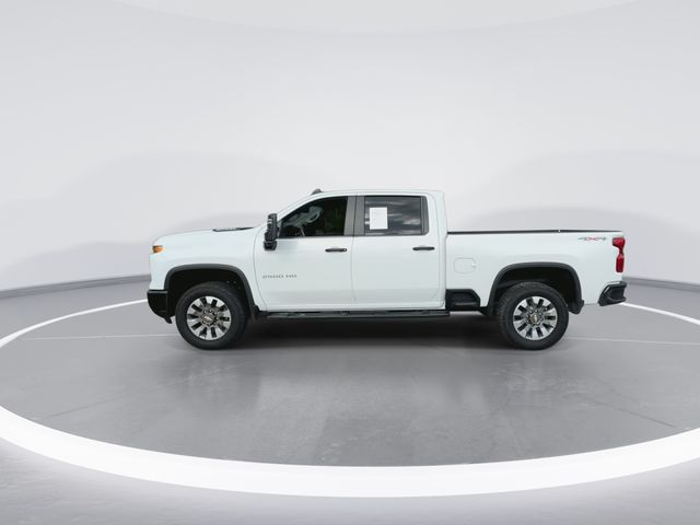 Used 2026 White Chevrolet Custom image 6