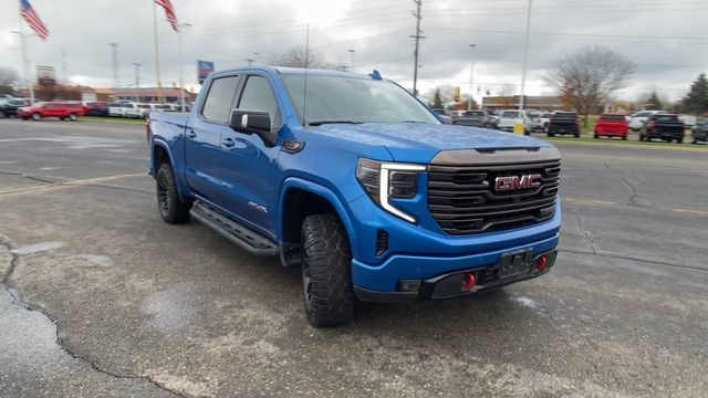 2022 GMC Sierra 1500 AT4X 2