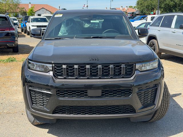 new 2026 Jeep Grand Cherokee car, priced at $37,525
