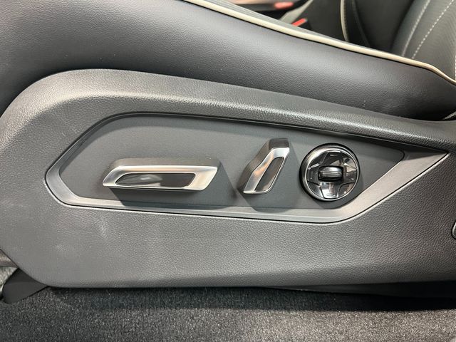 2026 Acura MDX Advance Package - Solar Silver Metallic exterior view 15