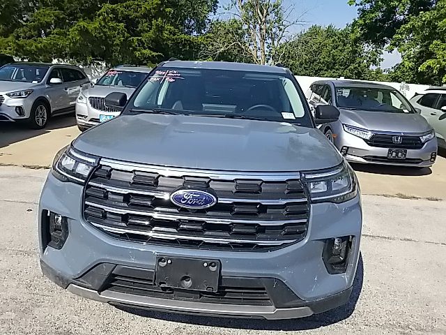 Used 2025 Ford Explorer SUV