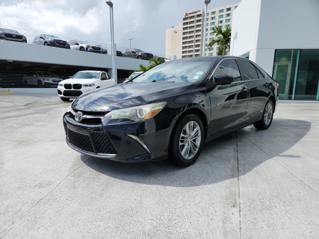 2015 Toyota Camry SE 37