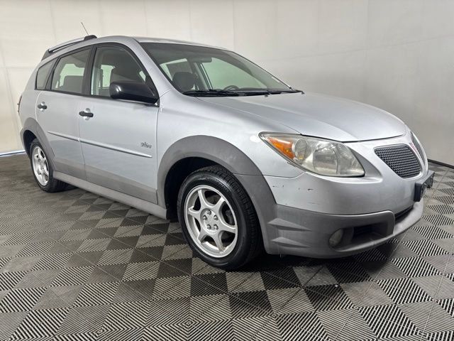 Gray (Platinum (Silver)) 2006 Pontiac Vibe Hatchback Front-Wheel Drive 4-Speed Automatic Overdrive