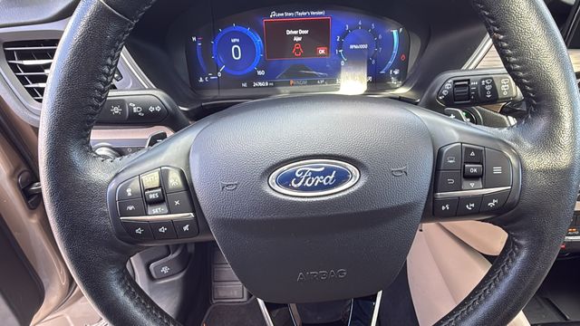 2020 Ford Escape Titanium 30