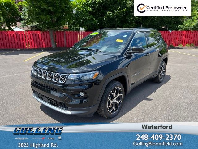 Diamond Black Crystal Pearlcoat 2024 Jeep Compass SUV / Crossover Four-Wheel Drive 8-Speed Automatic