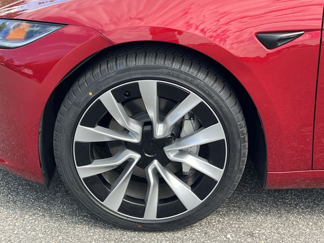Used 2025  Tesla Long Range image 40
