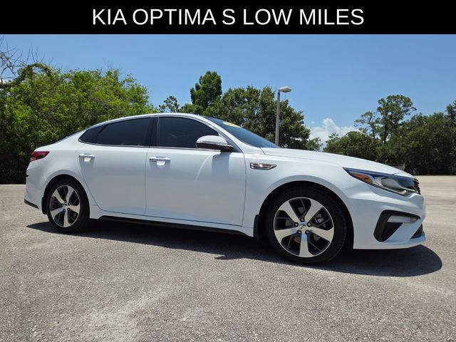 Snow White Pearl 2019 Kia Optima Sedan Front-Wheel Drive 6-Speed Automatic