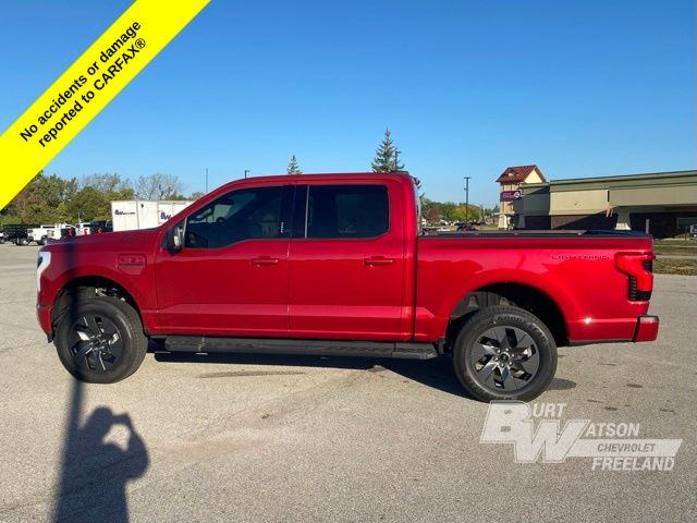 2023 Ford F-150 Lightning XLT 2