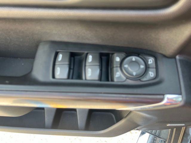 2019 GMC Sierra 1500 SLT - Quartz Metallic exterior view 17