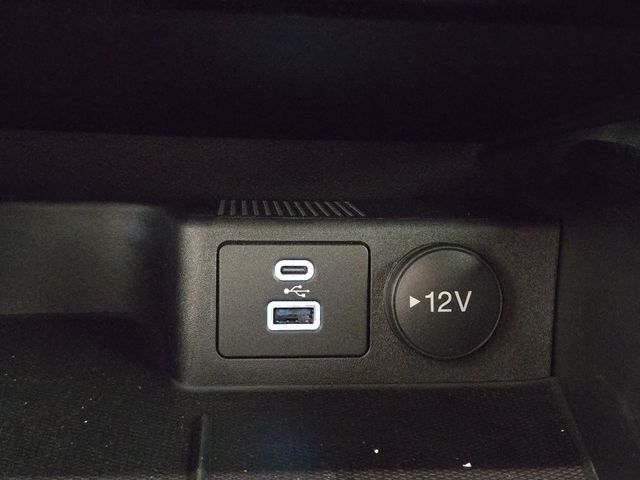 2023 Ford Escape ST-Line photo