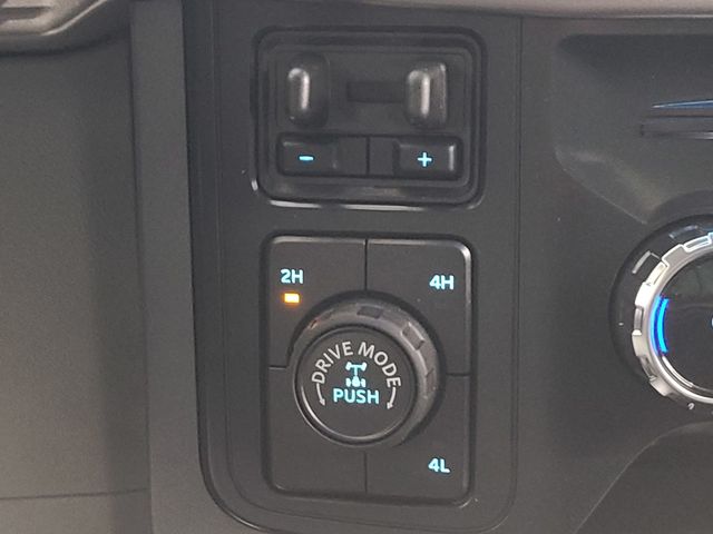 New 2025 White Ford XLT image 25