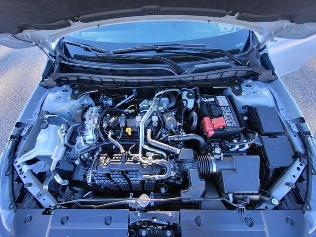 New 2025 Gray Nissan 2.5 SR image 9