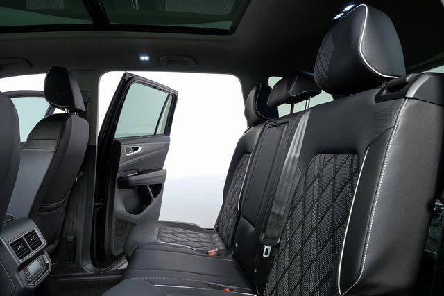 new 2026 Volkswagen Atlas car, priced at $58,293