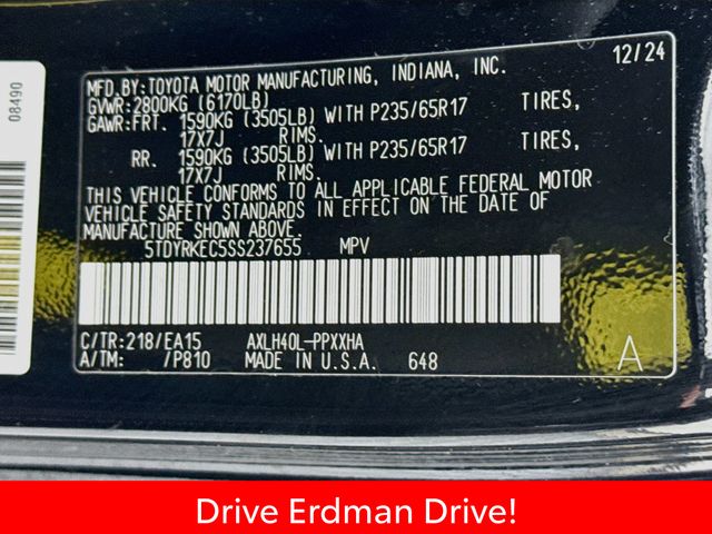 Used 2025 Toyota Sienna Van