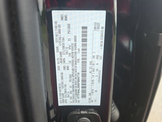 Used 2025 Agate Black Metallic Ford Tremor image 36