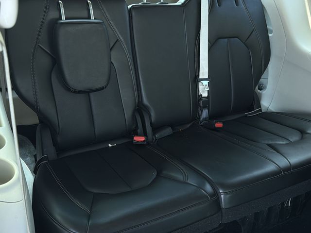 Used 2024 Black Chrysler Touring L image 37