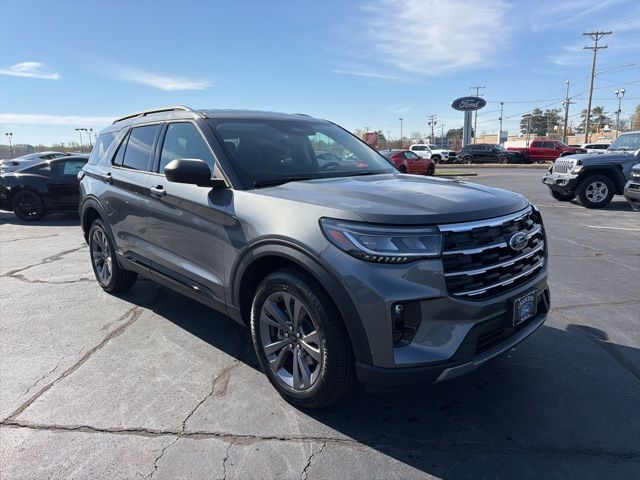 2026 Ford Explorer Active AWD