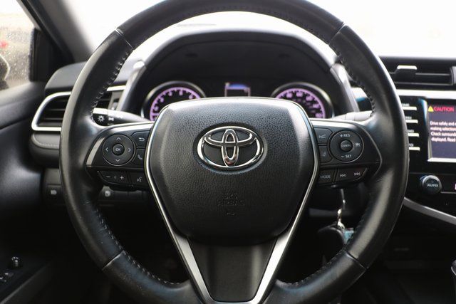 2018 Toyota Camry SE 8