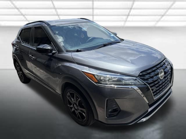 Gray (Gun Metallic) 2023 Nissan Kicks SR FWD SUV / Crossover Front-Wheel Drive Continuously Variable Transmission