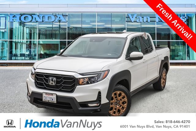 White 2023 Honda Ridgeline Pickup Truck All-Wheel Drive 9-Speed Automatic