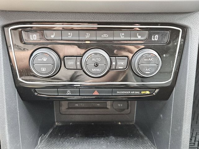 2022 Volkswagen Atlas Cross Sport 3.6L V6 SEL Premium R-Line