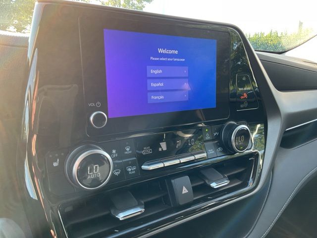 Used 2025 Toyota Highlander SUV