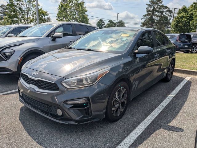 2020 Kia Forte LXS AT's photo