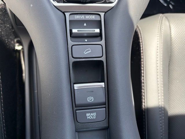 new 2027 Honda HR-V car, priced at $33,855