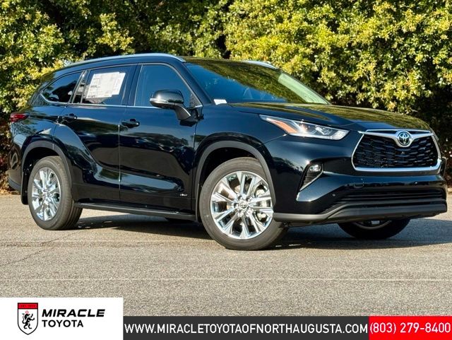 Black 2026 Toyota Highlander Hybrid Limited AWD SUV / Crossover All-Wheel Drive Continuously Variable Transmission