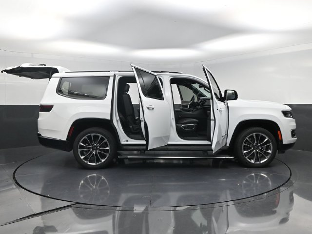 2023 Jeep Wagoneer Series III White at Texan Dodge Chrysler Jeep Ram