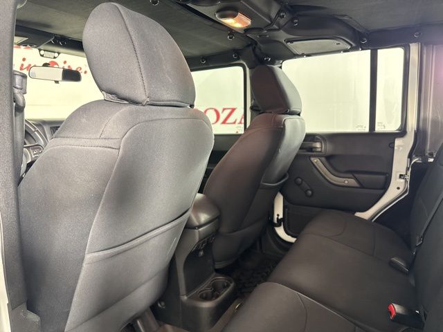 2016 Bright White Clearcoat Jeep Wrangler Unlimited Sport 4X4 SUV