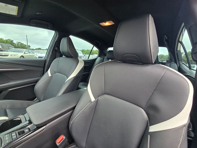 2025 Toyota Camry SE:169133B
