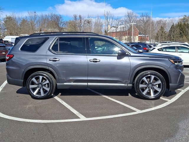 used 2025 Honda Pilot car, priced at $46,499