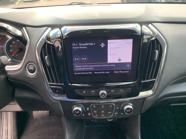 2021 Chevrolet Traverse RS photo