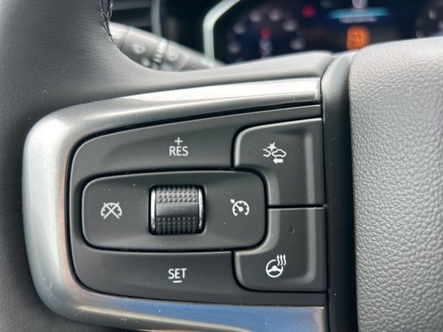 2025 Chevrolet Silverado 1500 LT photo