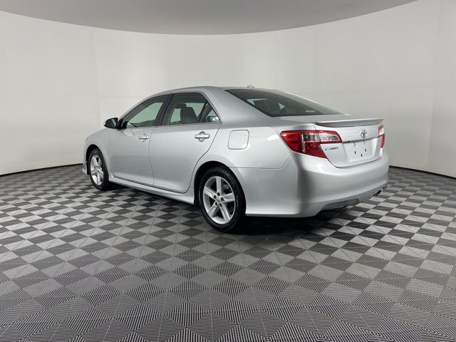 2012 Toyota Camry SE 7