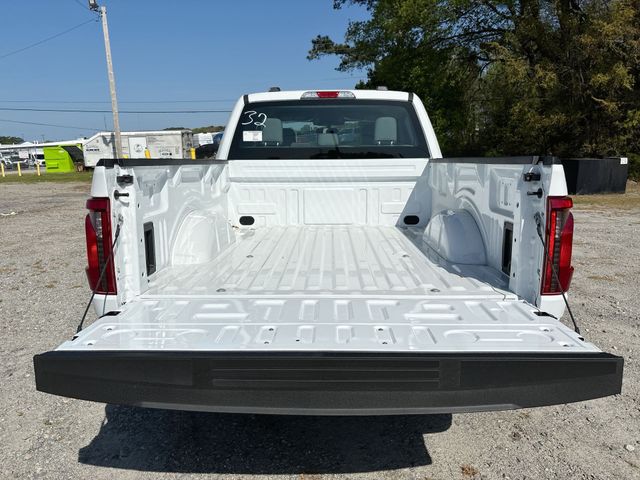 New 2026 Oxford White Ford XL image 16