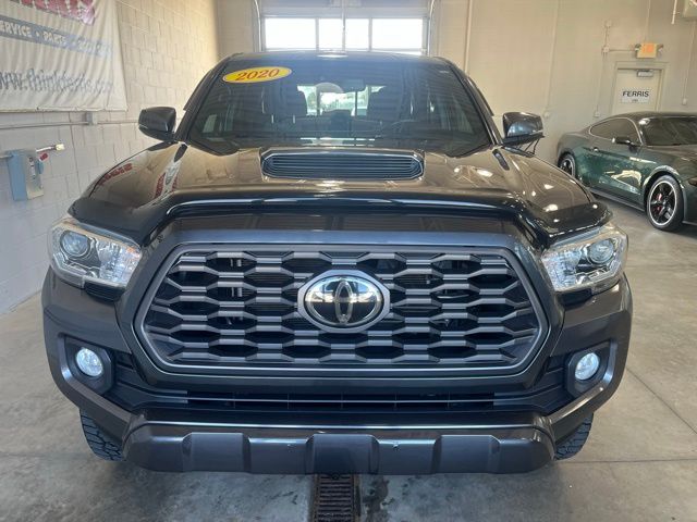2020 Toyota Tacoma TRD Sport photo