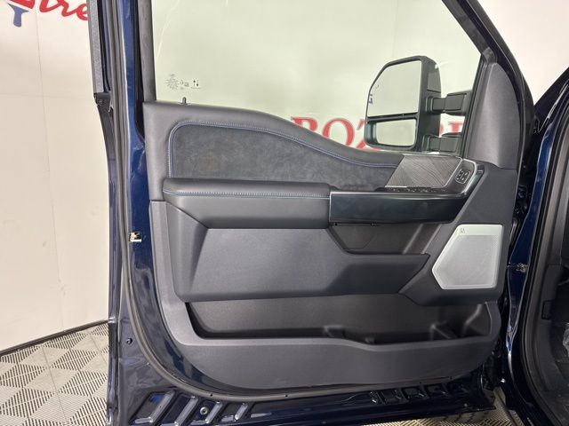 2025 Antimatter Blue Metallic Ford F-350SD Platinum 4X4 Truck