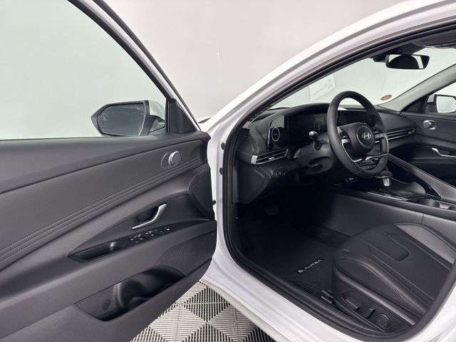 Used 2025 Hyundai Elantra Hybrid For Sale in Indianapolis, IN